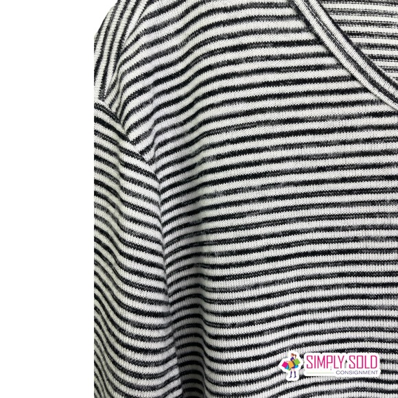 Banana Republic Women's Blouse Short Sleeve T-Shirt Black White Striped Cotton L - Picture 3 of 10